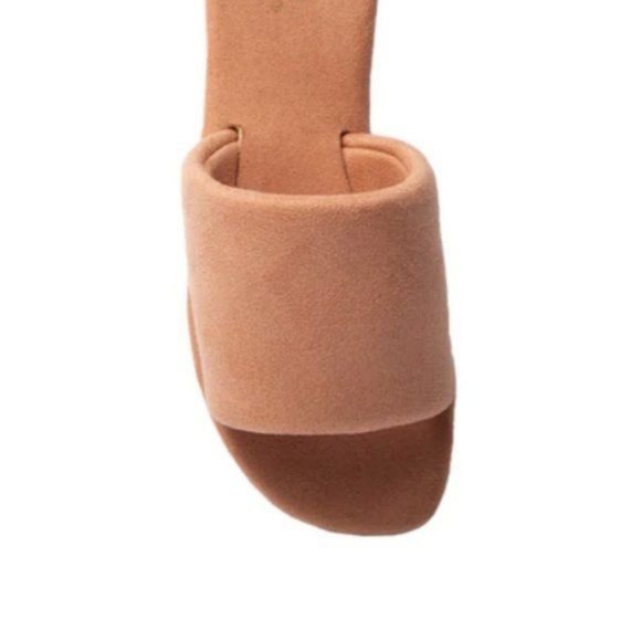 !! NEW !! Super Soft Slide Sandals in Blush - Picture 4 of 10